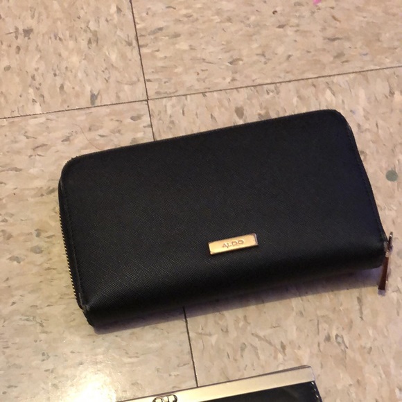 Wallet - Picture 1 of 2